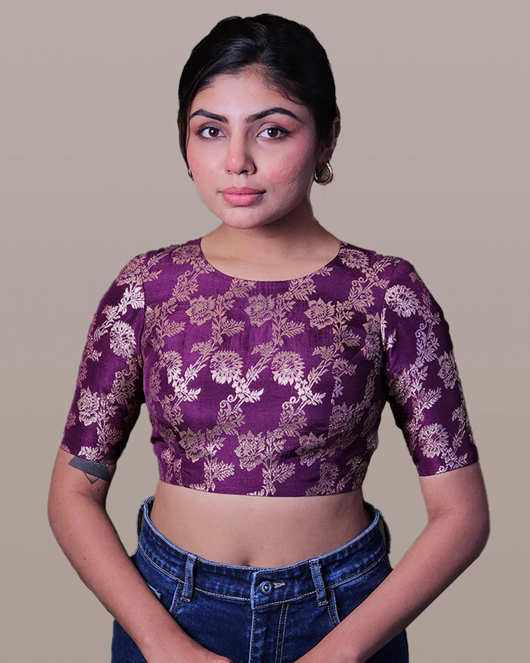 Princess Cut - Pack Neck - Elbow Sleeve Farma