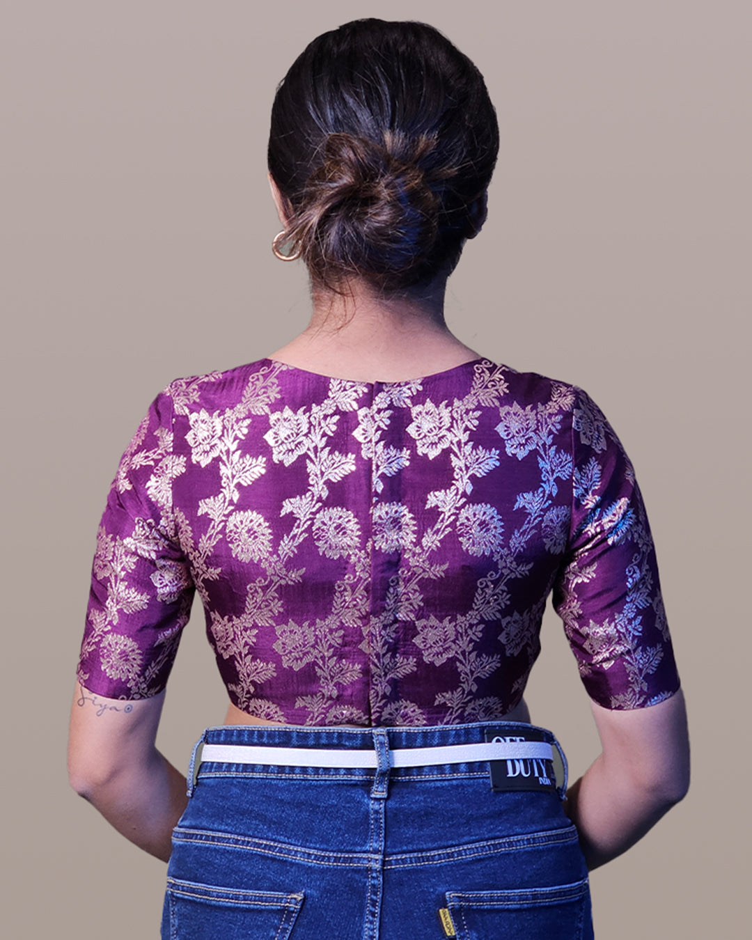 Princess Cut - Pack Neck - Elbow Sleeve Farma